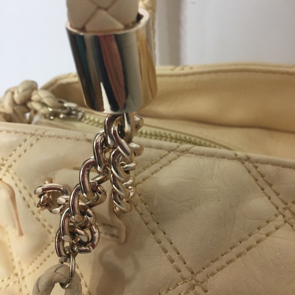 Bebe “Catherine” Butter Yellow Quilted Bag - Picture 4 of 16